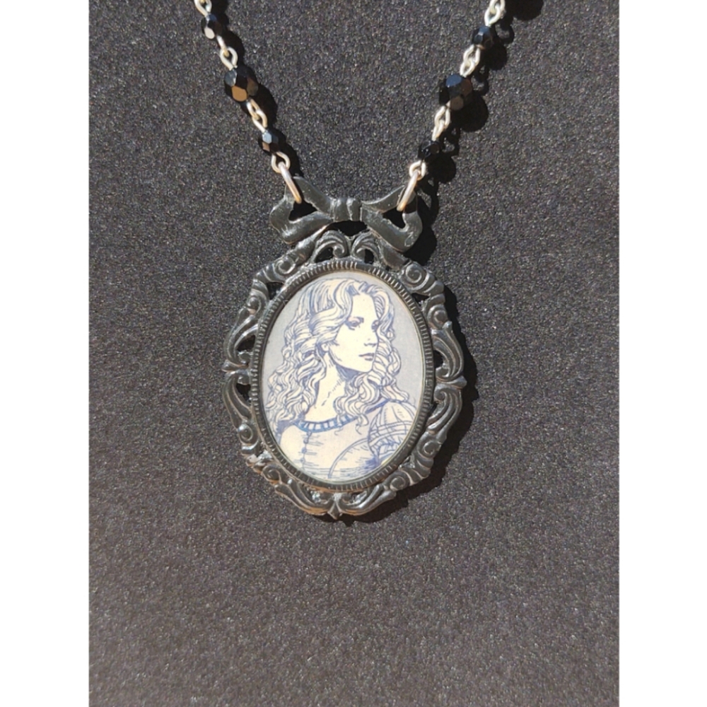 Karyn Cantor Alice in Wonderland Beaded Necklace